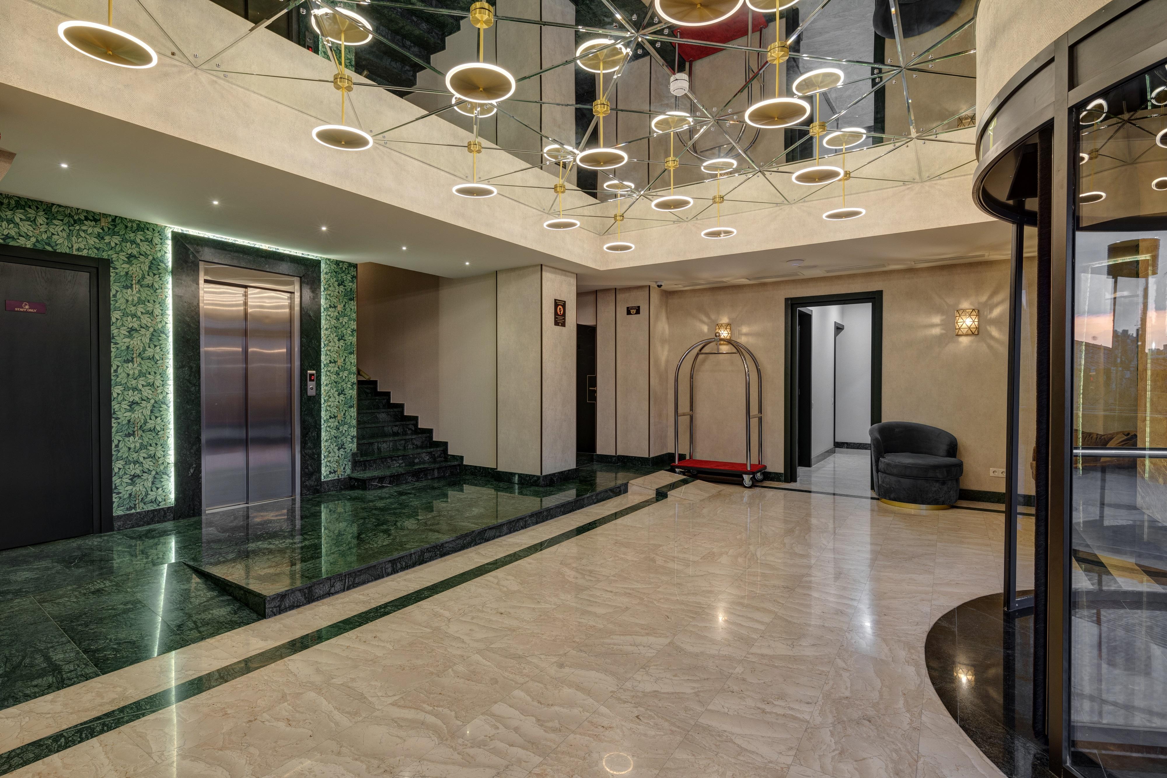 Sole Palace Τυφλίδα Εξωτερικό φωτογραφία
