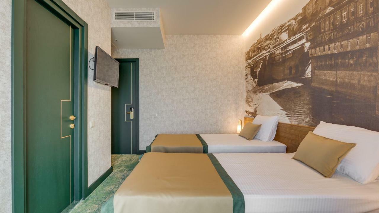 Sole Palace Τυφλίδα Εξωτερικό φωτογραφία